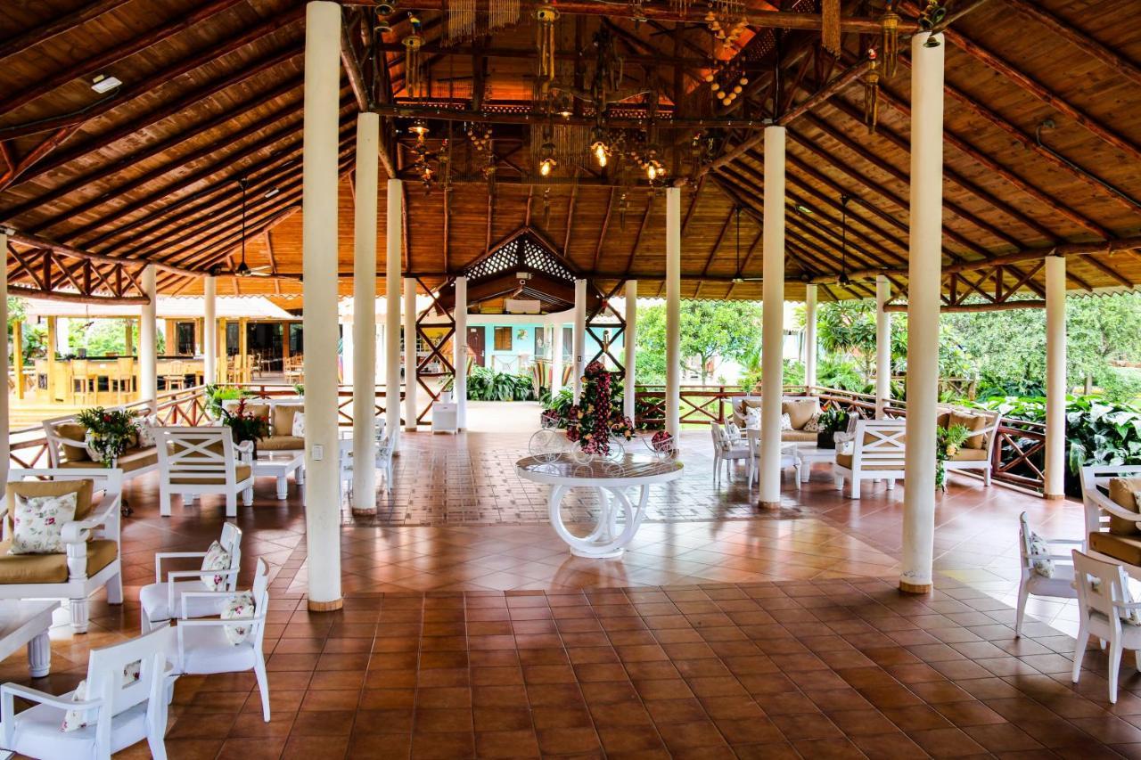 Deluxe Suites Guacamayos - Eco-Lodge & Swimming Pool Bonao Ngoại thất bức ảnh