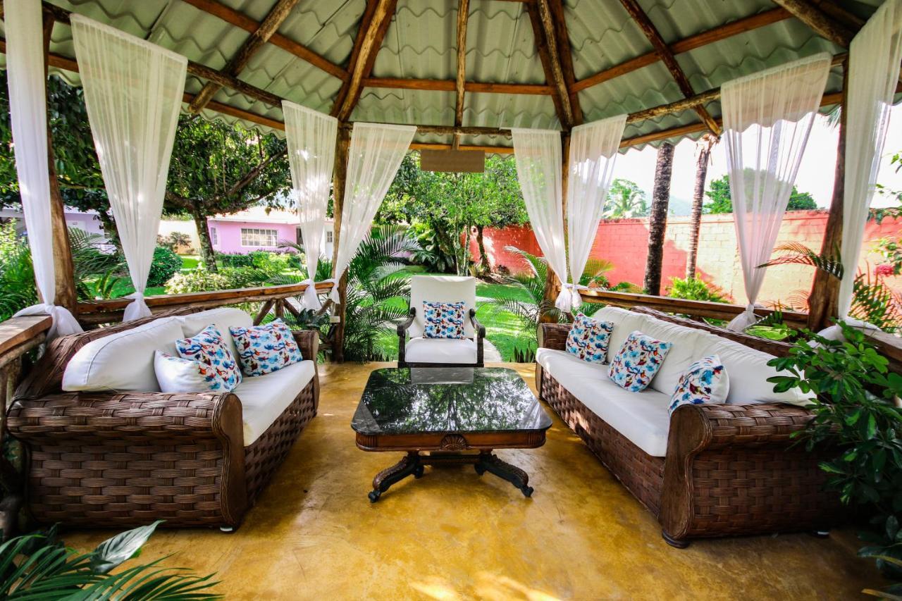 Deluxe Suites Guacamayos - Eco-Lodge & Swimming Pool Bonao Ngoại thất bức ảnh