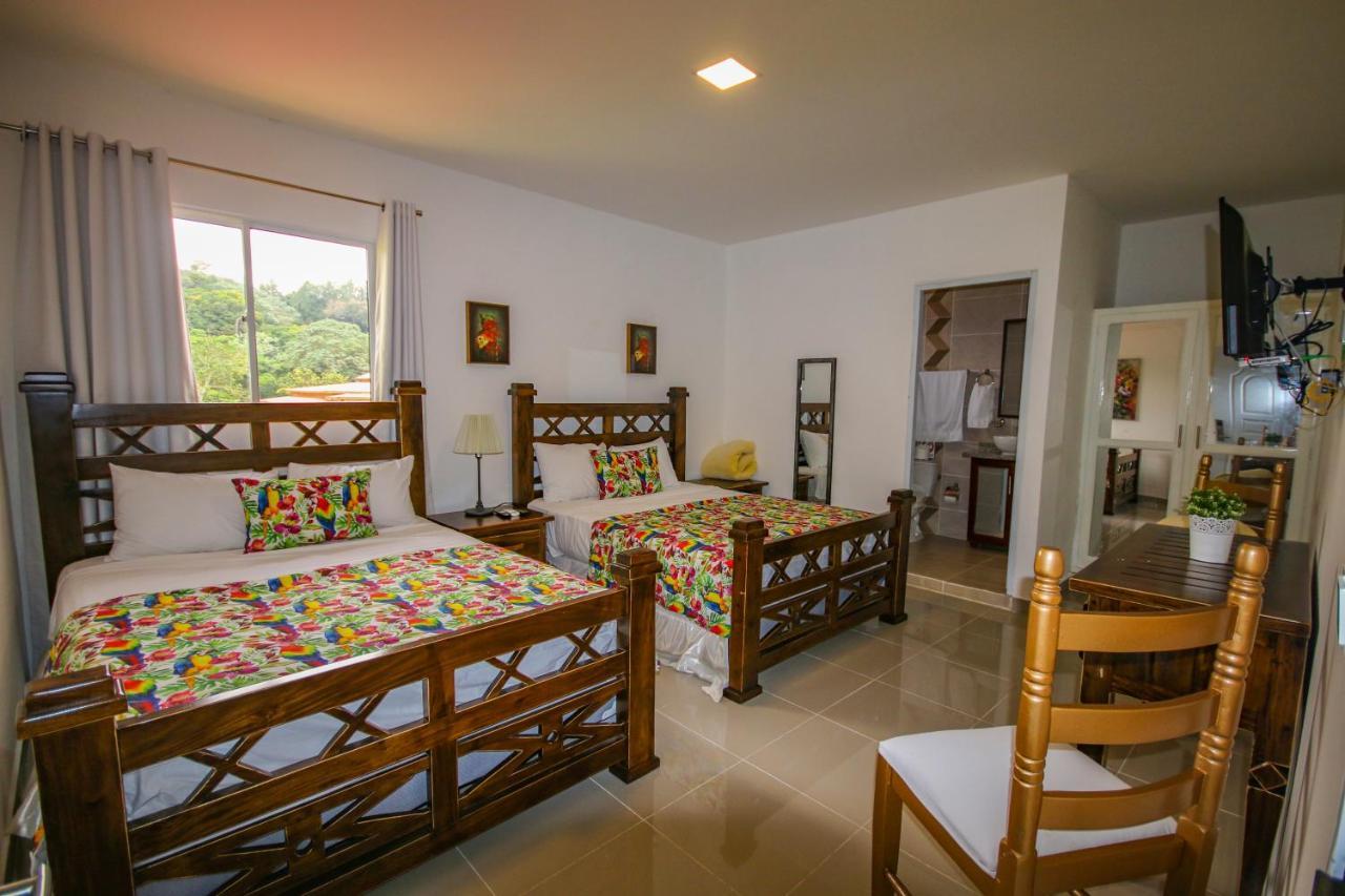 Deluxe Suites Guacamayos - Eco-Lodge & Swimming Pool Bonao Ngoại thất bức ảnh