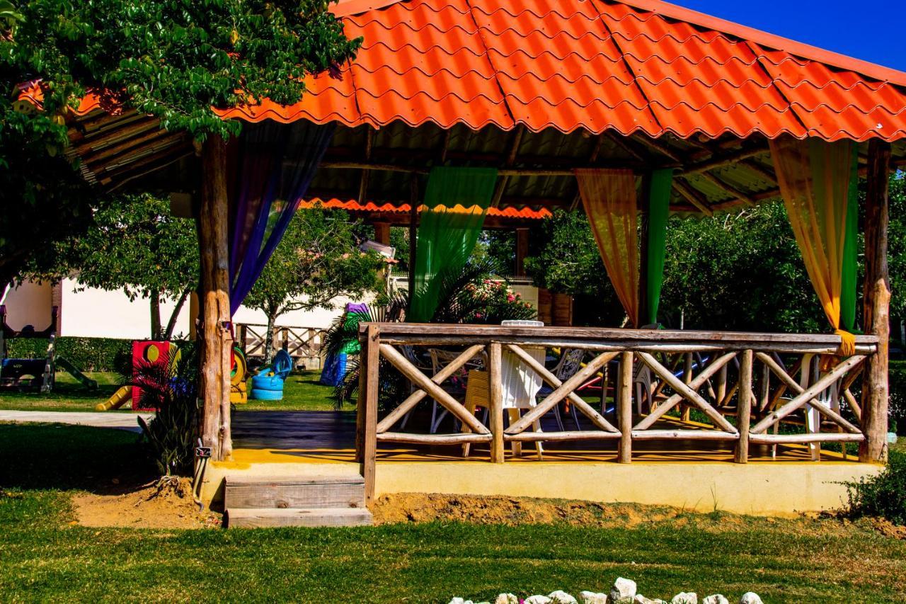 Deluxe Suites Guacamayos - Eco-Lodge & Swimming Pool Bonao Ngoại thất bức ảnh